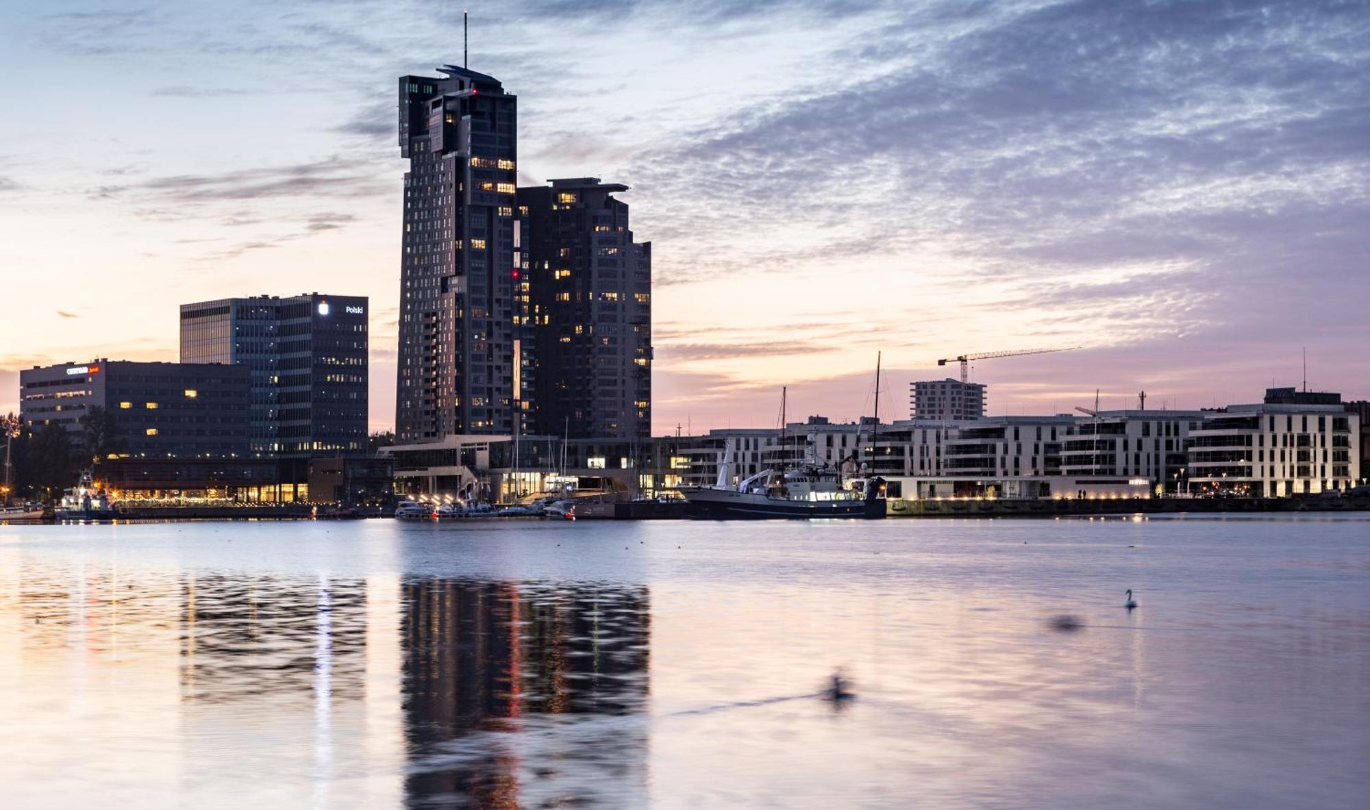 Sea Towers Luxury Apartment
