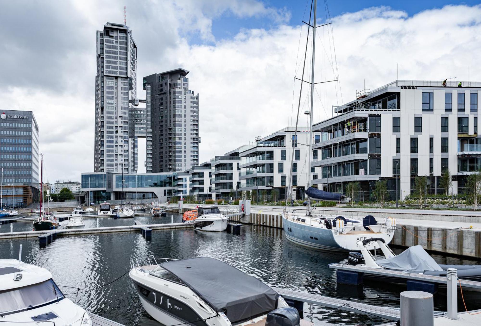 Sea Towers Luxury Apartment