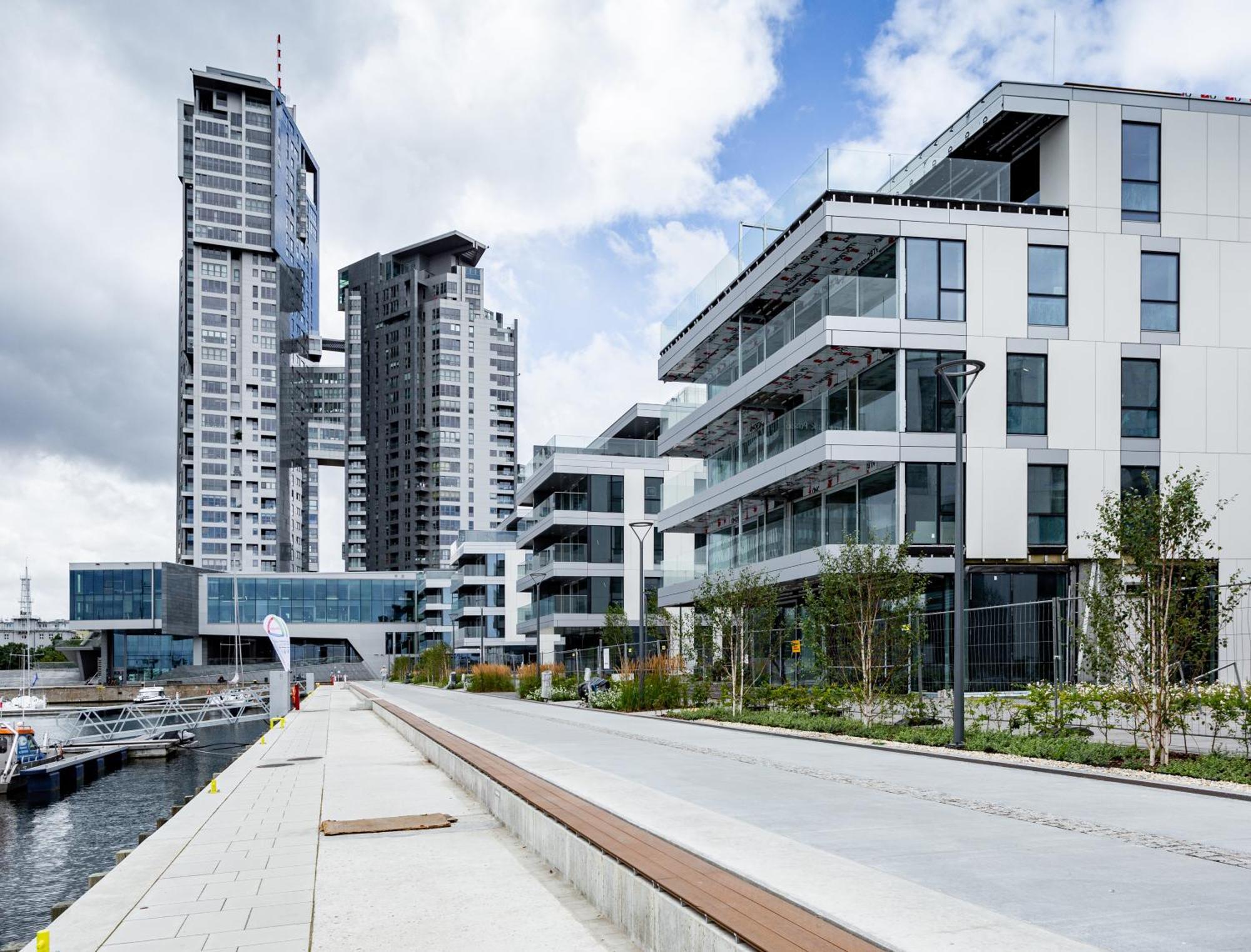 Sea Towers Luxury Apartment *
